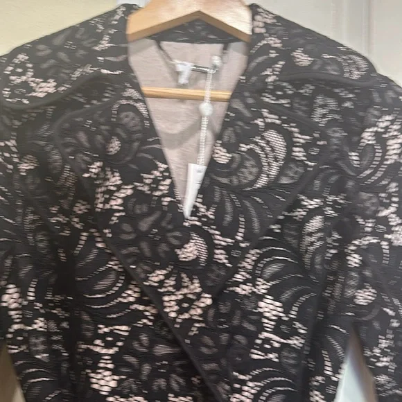 Trina Turk gorgeous  embroidery coat new with tags.  Can be worn as a dress. - Picture 2 of 10